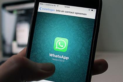 WhatsApp luncurkan tampilan baru dan fitur 'Dark Mode' yang lebih gelap