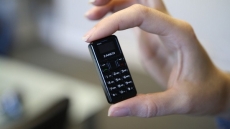 Tiny t1, ponsel terkecil di dunia