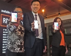 SPC bawa ponsel selfie Rp1 jutaan ke Indonesia