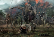 Film Jurassic World: Fallen Kingdom laris manis 