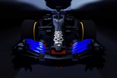 Tim eSport McLaren terpikat gim balapan di smartphone