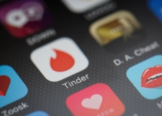 Pengguna Tinder bisa pakai Bitmoji untuk chatting