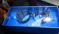 Tencent rancang kacamata mirip Spectacles