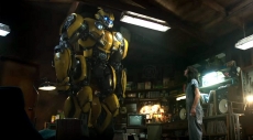 Ulasan film Bumblebee, kisah penyelamatan Bumi sebelum Autobots