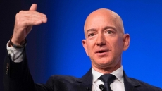 CEO Amazon akui lambatnya pertumbuhan perusahaan
