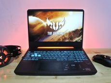 TUF Gaming FX505 DT, laptop gaming murah yang hampir sempurna