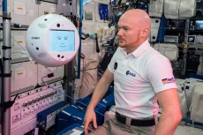 Astronot akan punya asisten robot cerdas dan mutakhir