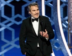 Joaquin Phoenix menang di Golden Globe Awards