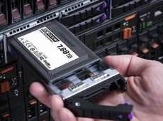 Kingston rilis SSD DC1000M dengan Power Loss Protection