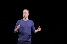 Mark Zuckerberg perpanjang pemblokiran akun Facebook Trump