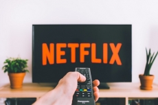 Netflix uji coba dukungan audio spasial Airpods Pro dan Max