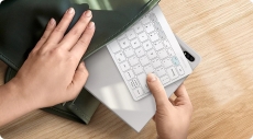 Keyboard Samsung bisa terhubung ke 3 perangkat sekaligus