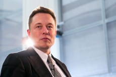 Elon Musk geram terkait spekulasi media pada kecelakaan Tesla