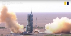 3 astronot sukses mendarat di stasiun luar angkasa Tiangong