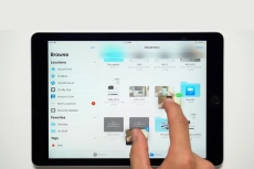 Cara pakai fitur iPad drag and drop di iPhone iOS 15