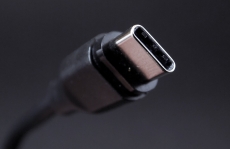 Uni Eropa dorong standar USB-C oleh produsen, termasuk Apple