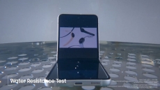 Samsung pamerkan video uji daya tahan Galaxy Z Flip3 & Z Fold3