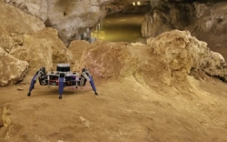 Peneliti Australia ciptakan robot laba-laba untuk pindai gua