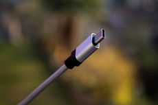 Diberikan tenggat waktu oleh Eropa, iPhone akan beralih ke USB Type-C