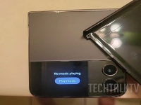 Tampilan asli ponsel Samsung Galaxy Z Flip 4 bocor