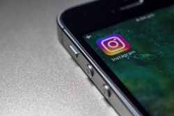 Hapus akun Instagram kini bisa langsung lewat aplikasi di iPhone