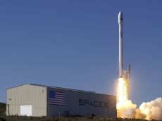 SpaceX pecahkan rekor peluncuran roket terbanyak
