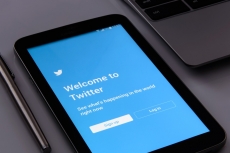 Twitter akan segera hapus label Twitter for iPhone