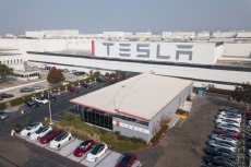 Tesla bangun pabrik baterai Megapack di Shanghai