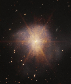 Teleskop James Webb tangkap dua galaksi bergabung