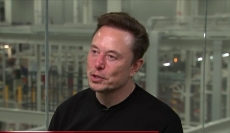 Elon Musk sebut kerja dari rumah 'omong kosong' 
