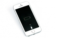 Jangan panik! Ini alasan baterai iPhone bocor setelah update iOS 16.5