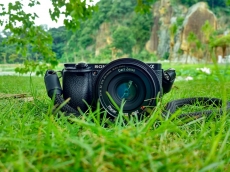 Sony dan Nikon: pasar kamera melejit berkat Tiongkok