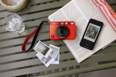 Leica luncurkan kamera instan hybrid Sofort 2, bisa cetak foto dari ponsel