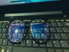 5 manfaat kacamata dengan lensa anti blue light di era digital