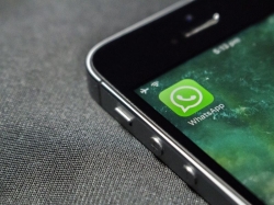 WhatsApp uji coba fitur penyematan dua saluran sekaligus