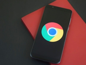 Chrome di Android kini dapat membaca halaman web dengan suara