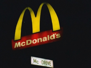McDonald's hentikan uji coba AI untuk pesanan drive-thru