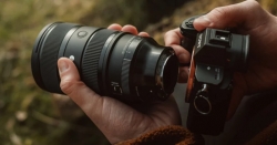 Sigma kenalkan lensa zoom dengan aperture konstan f/1.8 pertama di dunia