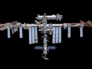 SpaceX raih kontrak $843 juta dari NASA untuk De-orbit ISS pada 2030