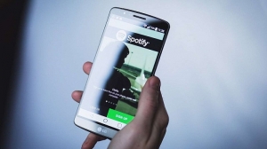 Spotify menjadi tuan rumah 250.000 podcast video pada tahun 2024