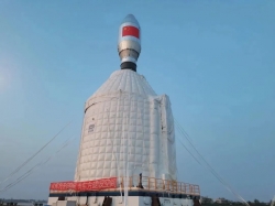 Tiongkok berhasil uji coba roket untuk transportasi vertikal jarak jauh di laut