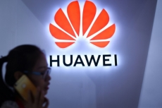 Masa depan Huawei: Demokrat California tantang pembatasan ekspor AS