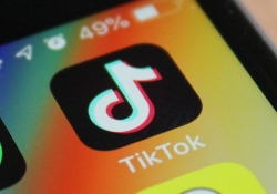 Mau di blokir, CEO TikTok bertemu dengan Donald Trump