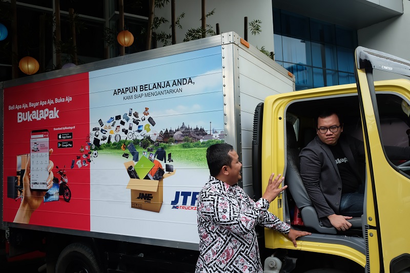 Transaksi e-commerce di Indonesia makin sering dan makin banyak