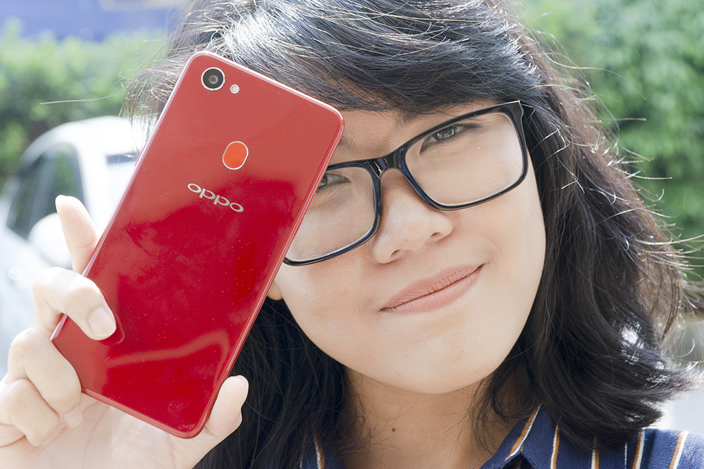 Oppo F7: Smartphone selfie banget