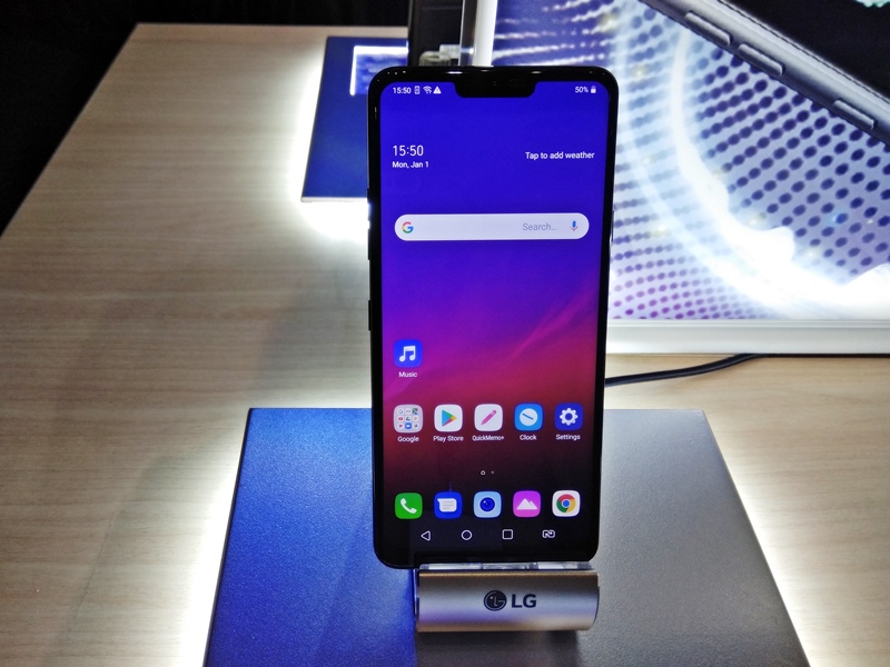 Adu spesifikasi LG G7+ ThinQ vs Asus Zenfone 5z