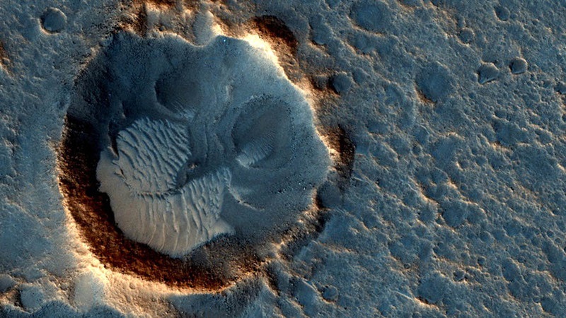 Ilmuwan temukan danau air di Mars