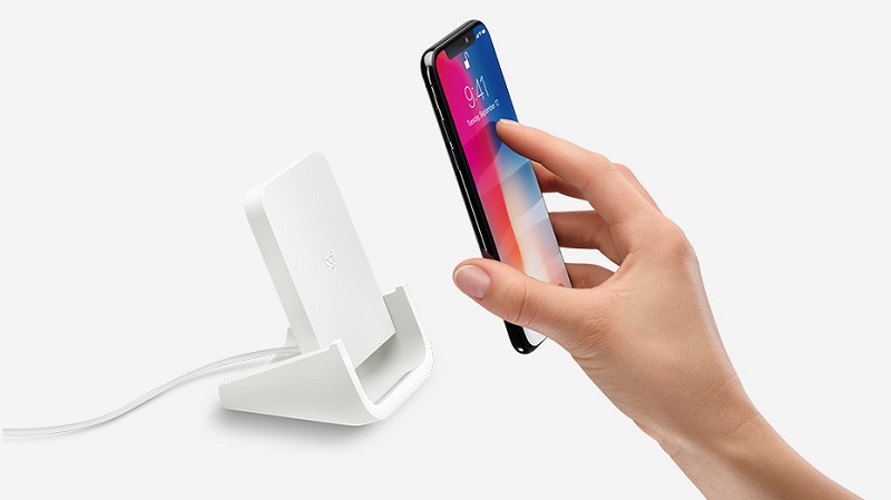 Logitech punya perangkat isi ulang nirkabel untuk iPhone