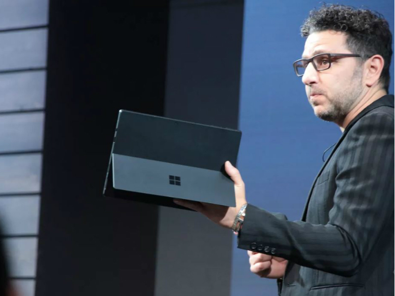 Microsoft rilis Surface Pro 6 kelir hitam, harga Rp13 juta
