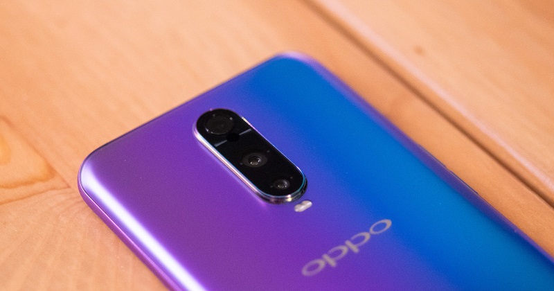 Smartphone lipat Oppo akan tampil di MWC 2019